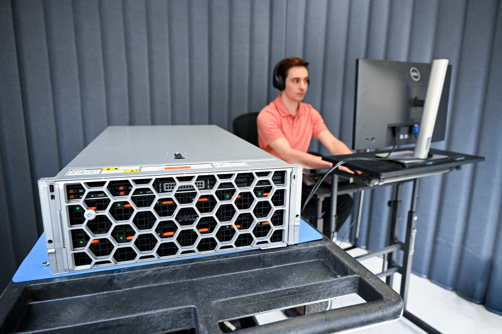 Liquid-Cooled Dell XE7745